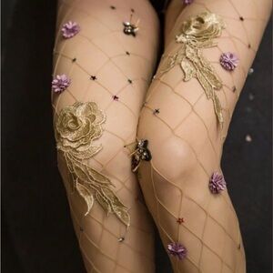 Elegant Floral Embellished Tights